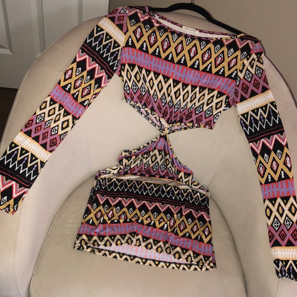 Tribal “pretty woman” esque knot front mini dress